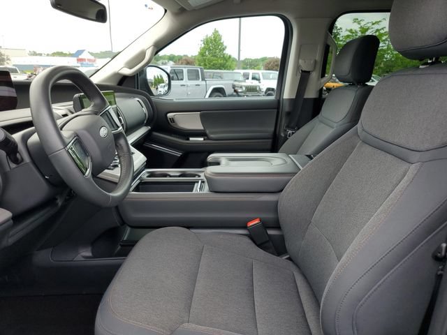 Certified 2025 Ford Expedition Max Active AWD/4WD image 9