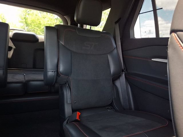 Certified 2025 Ford Explorer ST AWD/4WD image 18