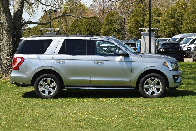 Certified 2020 Ford Expedition XLT w/ Equipment Group 202A AWD/4WD image 8