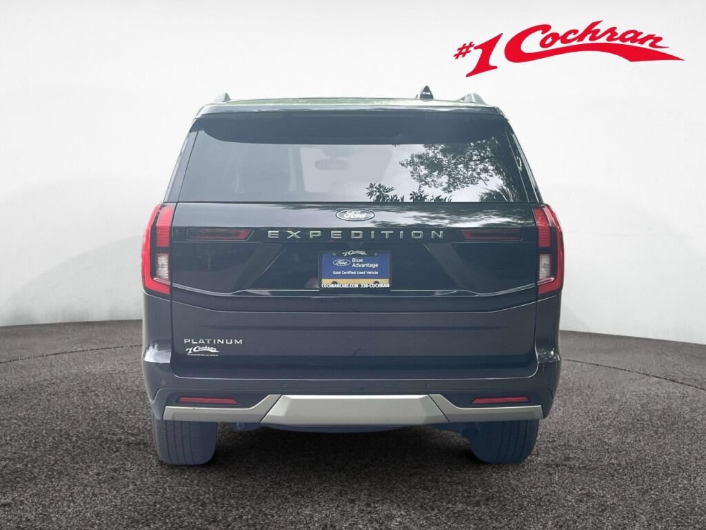 Certified 2025 Ford Expedition Platinum AWD/4WD image 8