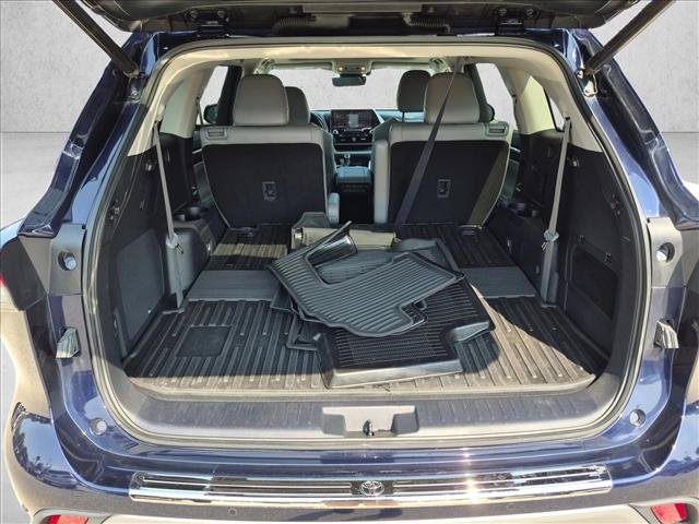 Used 2021 Toyota Highlander Platinum AWD/4WD image 7