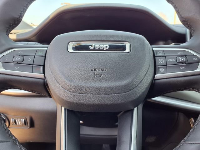 Used 2025 Jeep Compass Limited image 18