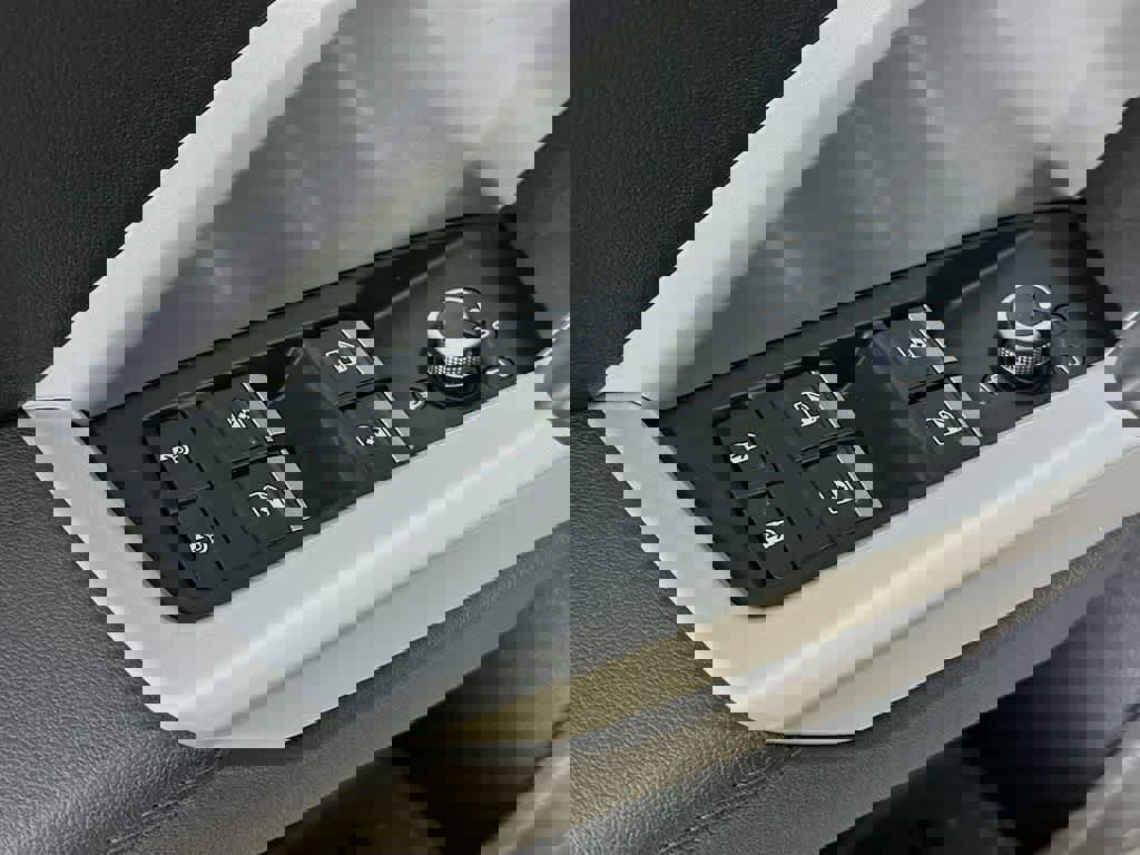 Used 2020 Audi Q3 2.0T Premium Plus w/ Premium Plus Package image 30