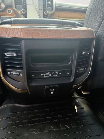 Used 2022 RAM 2500 Limited AWD/4WD image 23