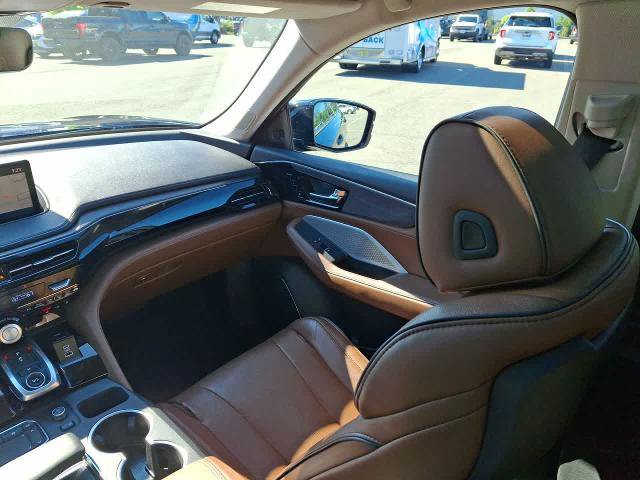 Used 2022 Acura MDX SH-AWD w/ Advance Package image 11