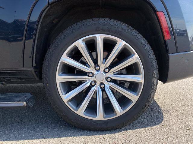 Used 2022 Jeep Grand Wagoneer Series II AWD/4WD image 34