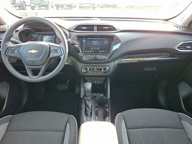 Used 2022 Chevrolet TrailBlazer LT w/ Convenience Package image 16