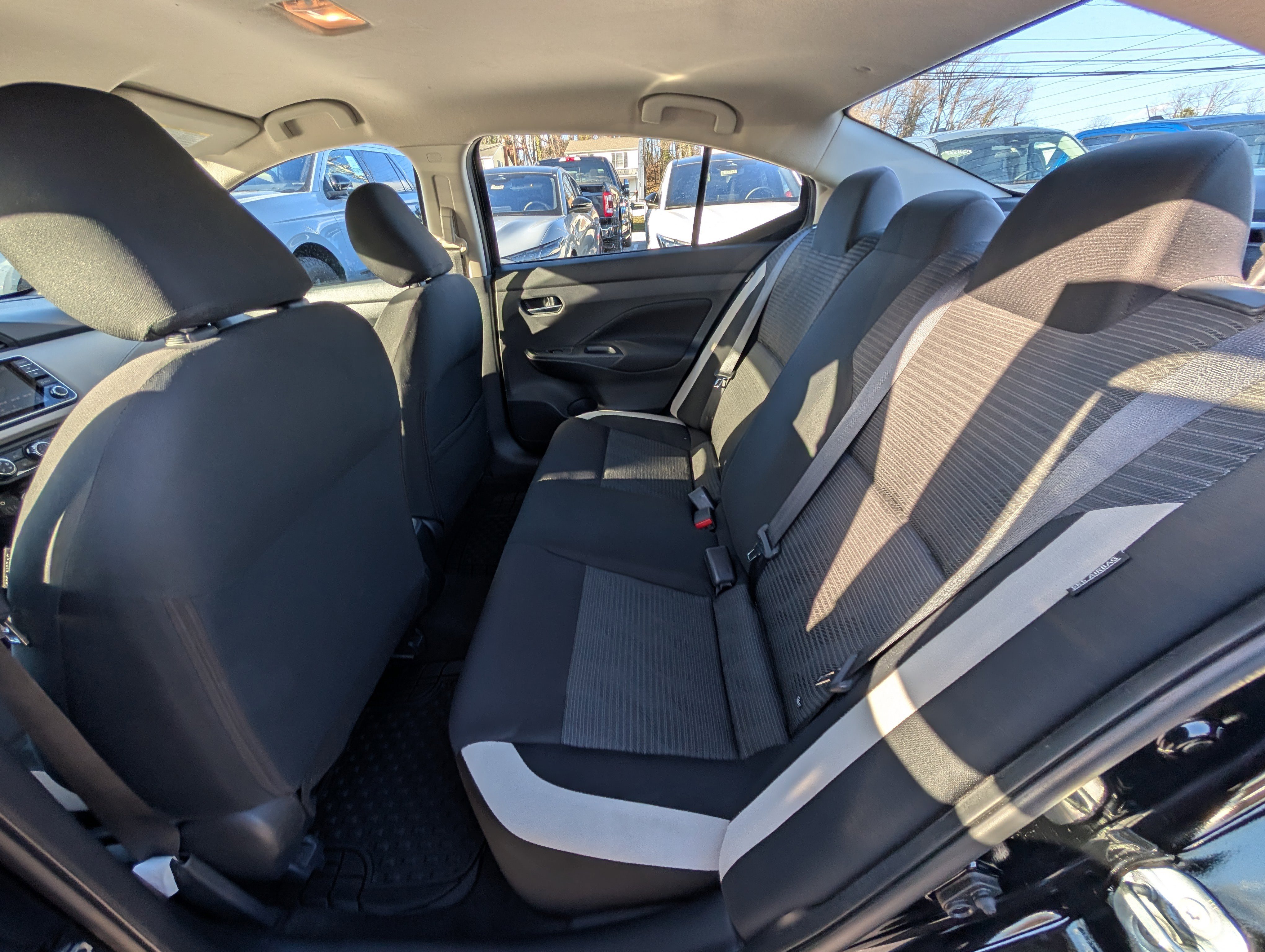 Used 2021 Nissan Versa SV image 15