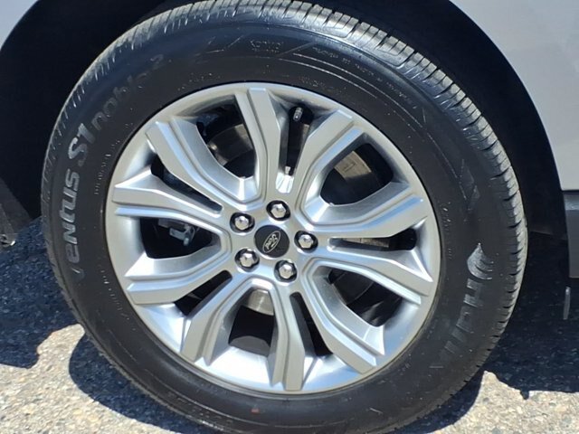 Certified 2023 Ford Edge Titanium AWD/4WD image 23
