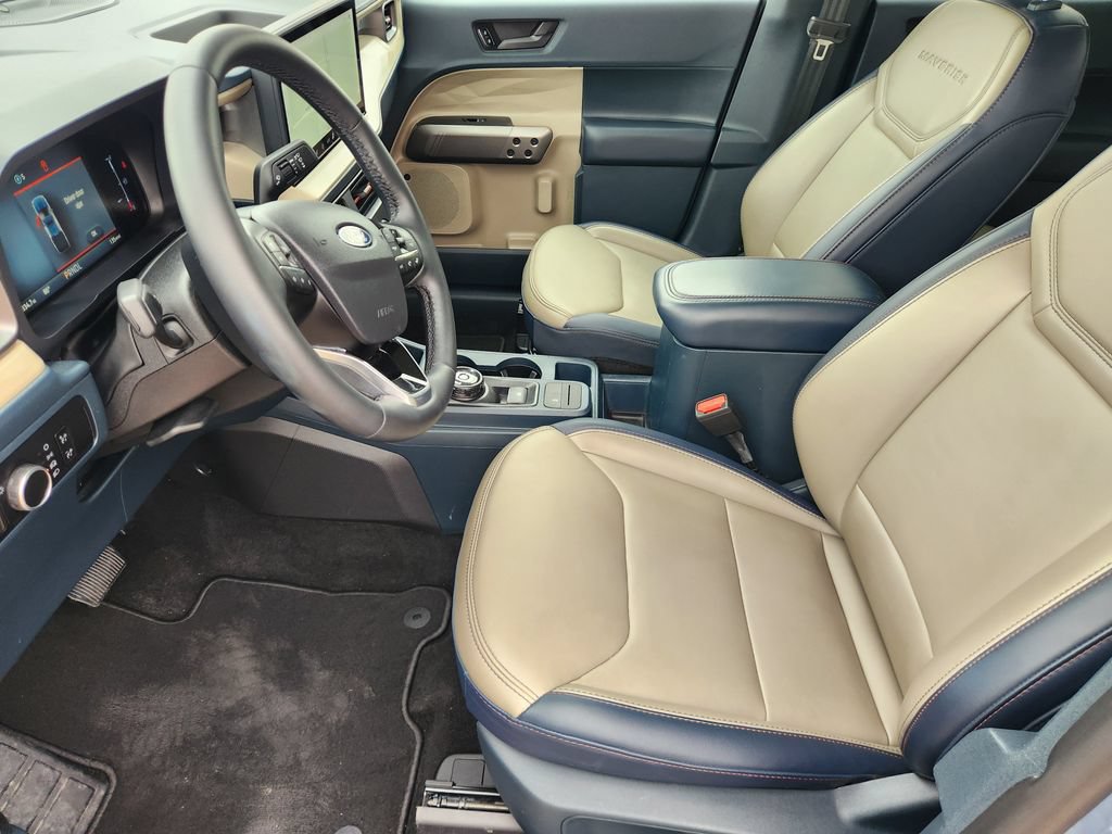 Certified 2025 Ford Maverick Lariat AWD/4WD image 12