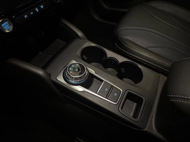 Certified 2025 Ford Escape SE w/ PHEV Premium Package image 29