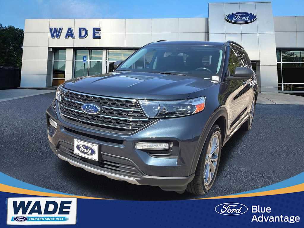 Certified 2022 Ford Explorer XLT w/ Equipment Group 202A AWD/4WD image 1