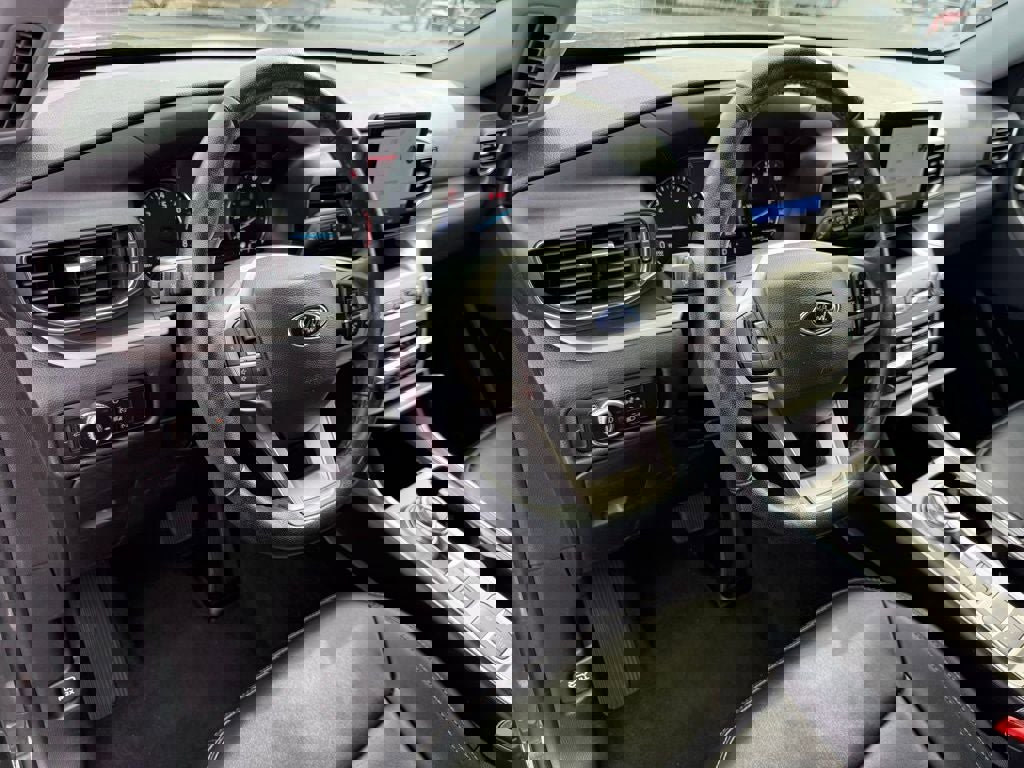 Certified 2023 Ford Explorer XLT w/ Equipment Group 202A image 23