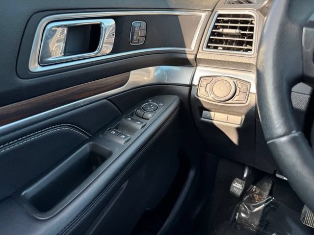 Certified 2017 Ford Explorer Limited AWD/4WD image 32