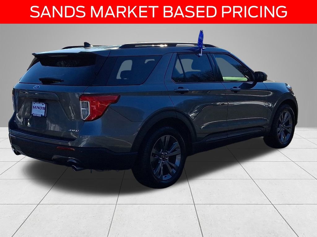 Certified 2021 Ford Explorer XLT w/ Equipment Group 202A image 4