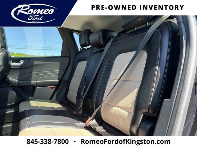 Certified 2021 Ford Escape Titanium w/ Titanium Elite Package AWD/4WD image 31