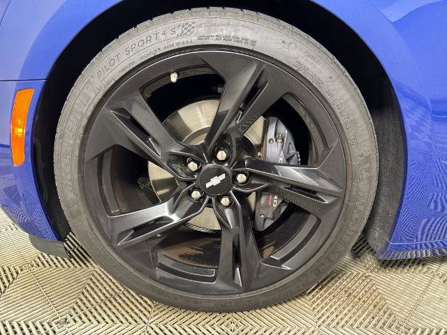 Used 2019 Chevrolet Camaro SS image 13