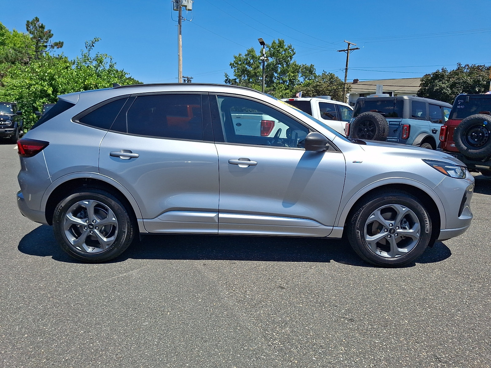 Certified 2023 Ford Escape ST-Line w/ Tech Pack #1 AWD/4WD image 12