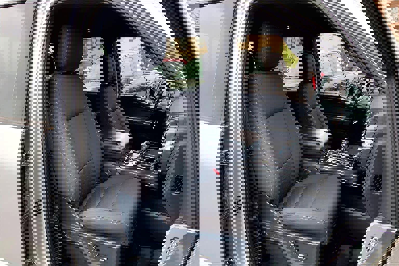 Certified 2021 Ford F150 XLT w/ Equipment Group 302A High image 11