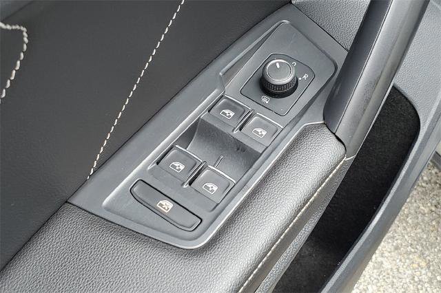 Used 2023 Volkswagen Tiguan SE image 18