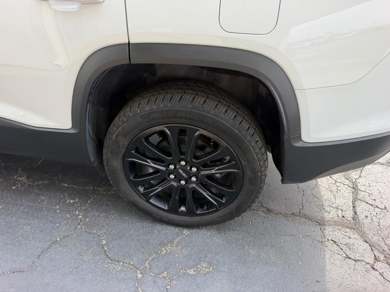 Used 2023 GMC Acadia SLT w/ Elevation Edition AWD/4WD image 7