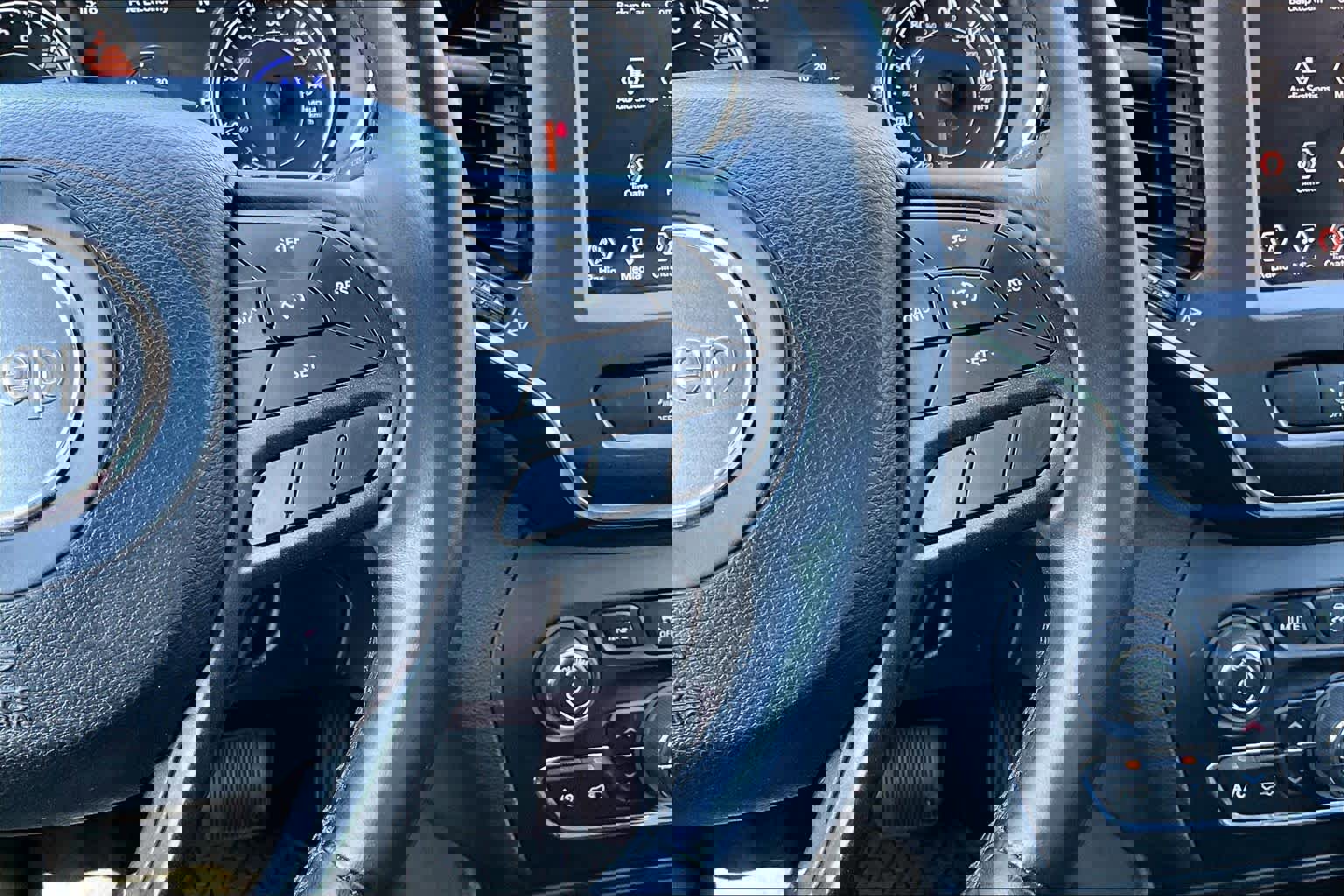 Used 2019 Jeep Cherokee Trailhawk w/ Comfort/Convenience Group AWD/4WD image 27