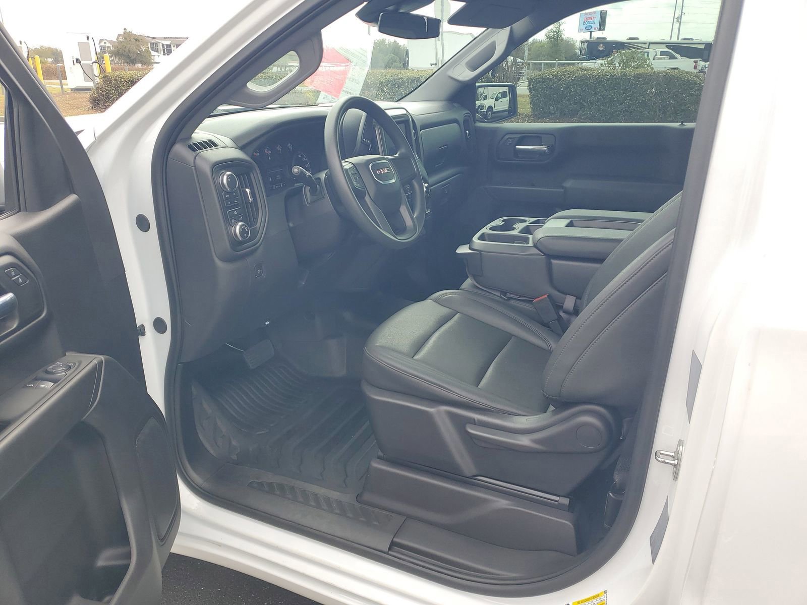 Used 2024 GMC Sierra 1500 Pro w/ Pro Value Package image 10