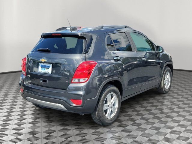 Used 2017 Chevrolet Trax LT w/ LT Convenience Package FWD image 6