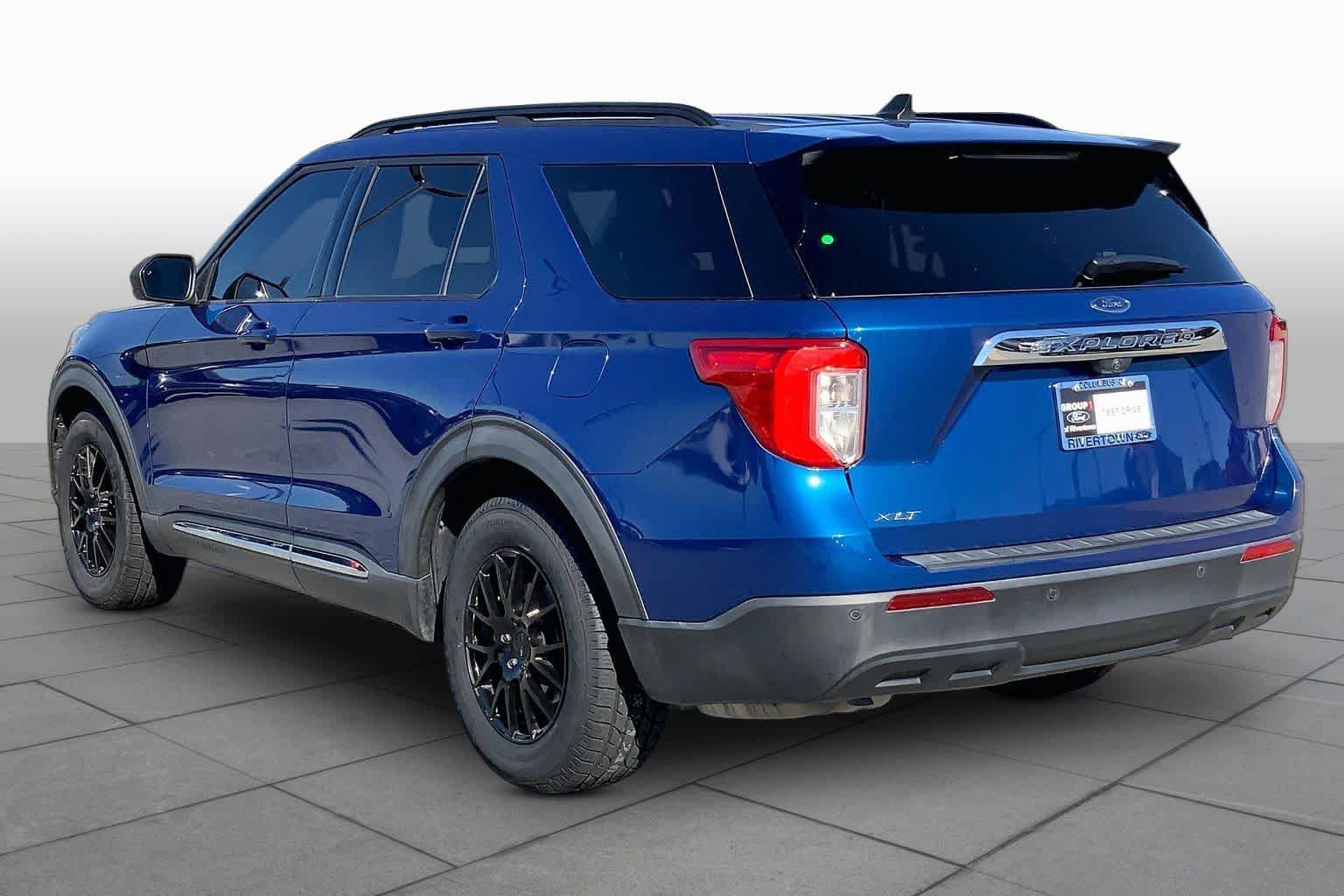 Certified 2021 Ford Explorer XLT RWD image 11