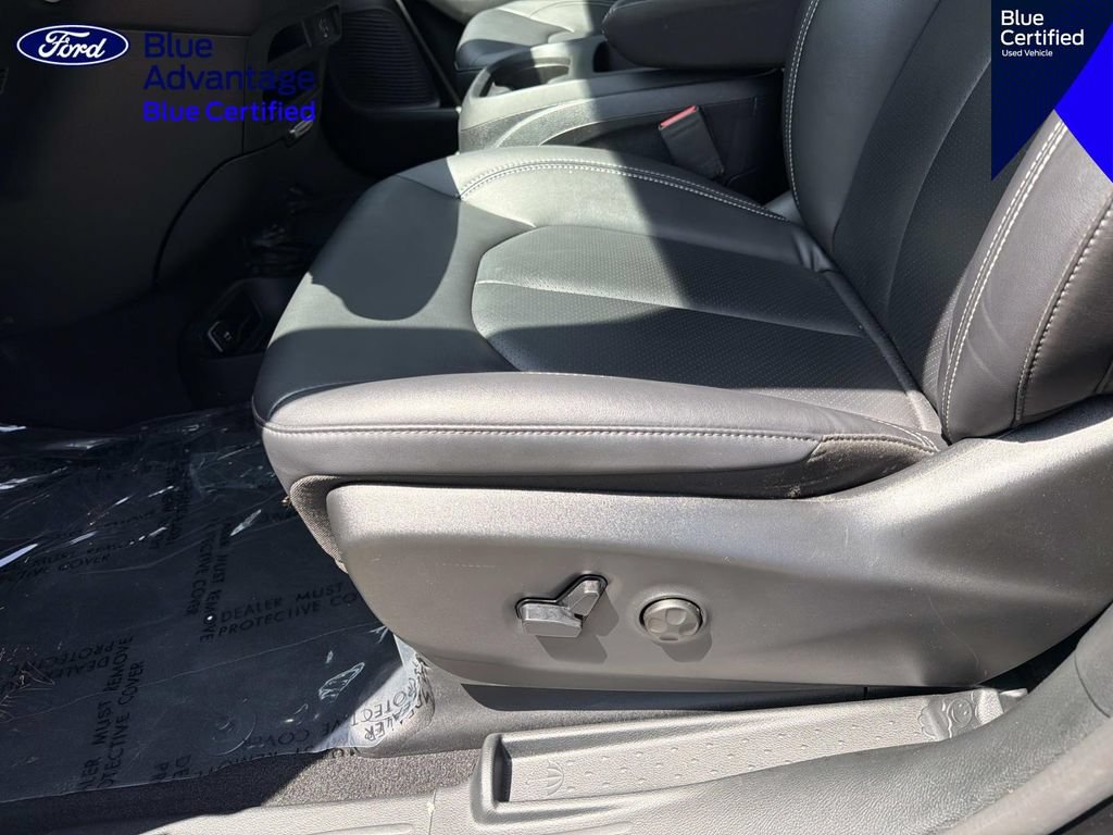 Used 2026 Chrysler Pacifica Select FWD image 15