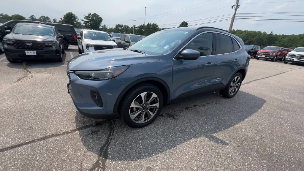 Certified 2025 Ford Escape Platinum AWD/4WD image 15