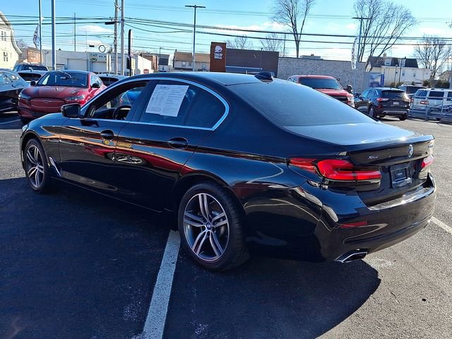 Used 2021 BMW 530i xDrive w/ Premium Package image 5