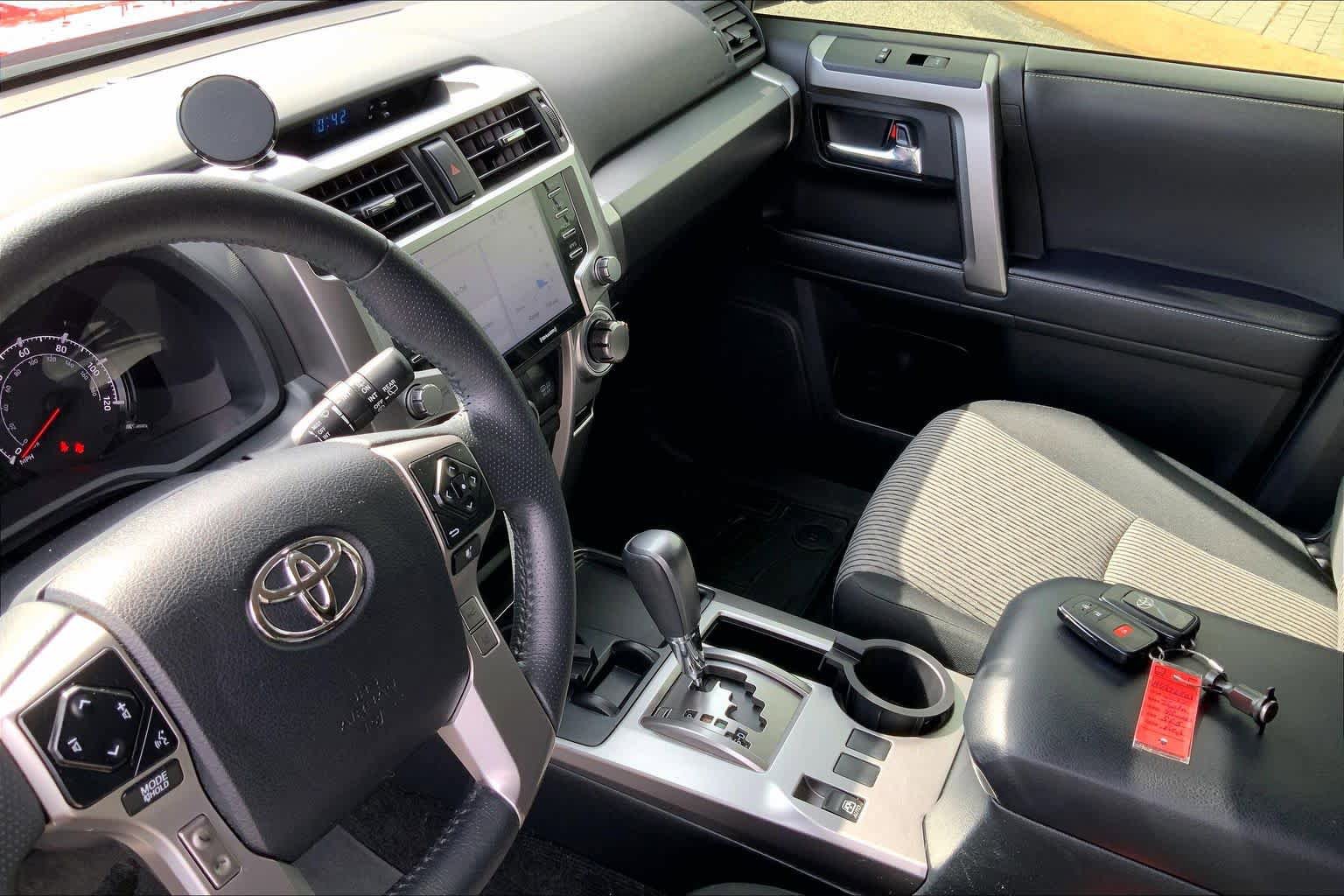 Used 2022 Toyota 4Runner SR5 RWD image 15