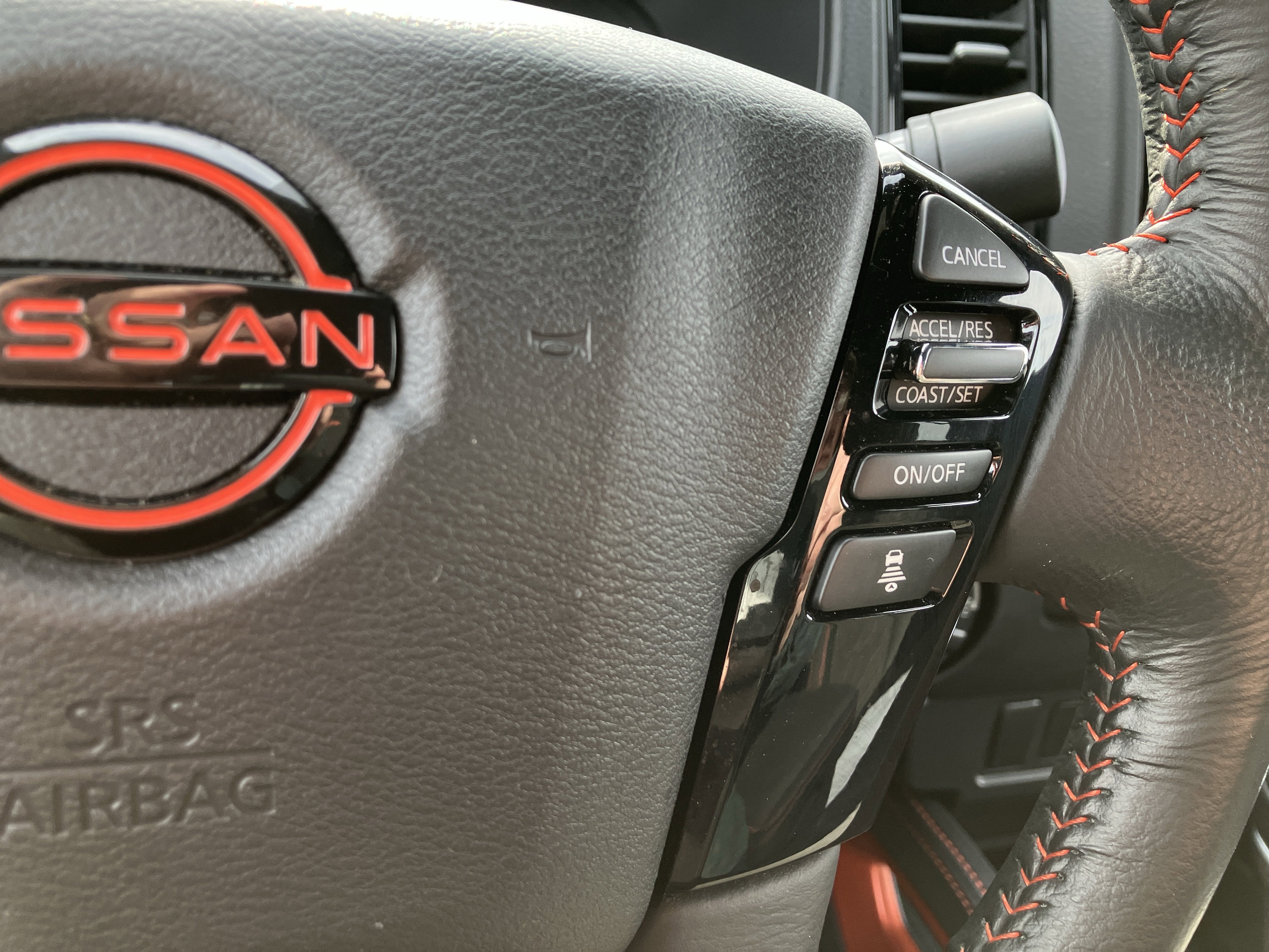 Used 2024 Nissan Frontier PRO-4X w/ Technology Package image 26