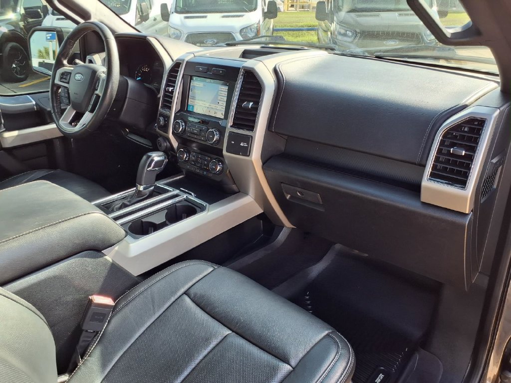 Certified 2019 Ford F150 Lariat RWD image 32
