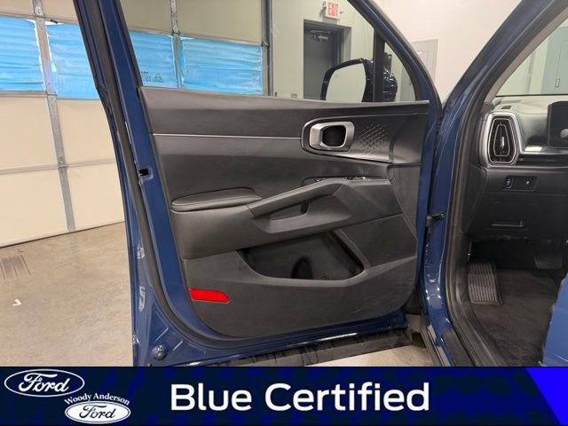 Used 2024 Kia Sorento S w/ Panoramic Sunroof Package FWD image 21