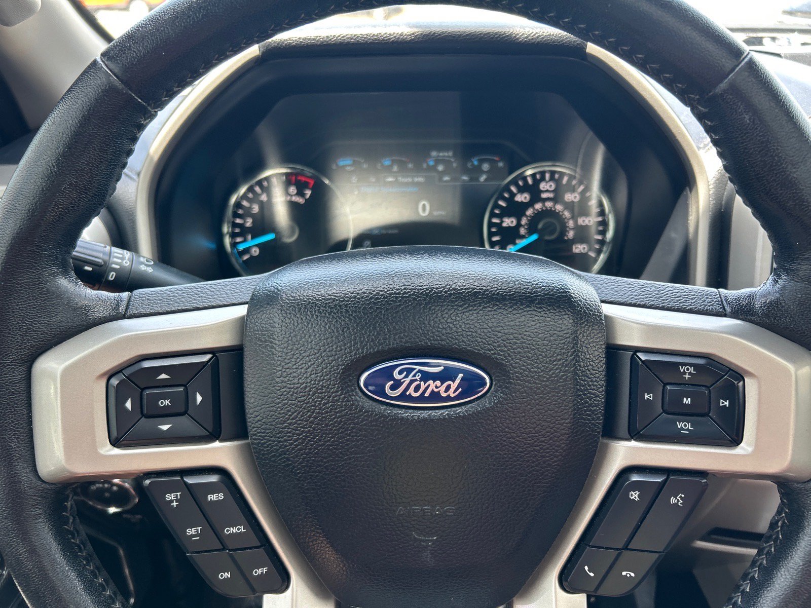 Certified 2020 Ford F150 Lariat w/ Equipment Group 502A Luxury AWD/4WD image 24