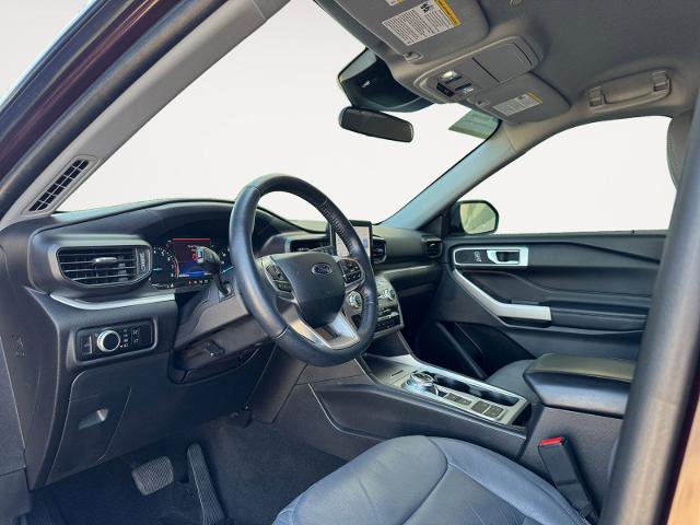 Certified 2023 Ford Explorer XLT image 9