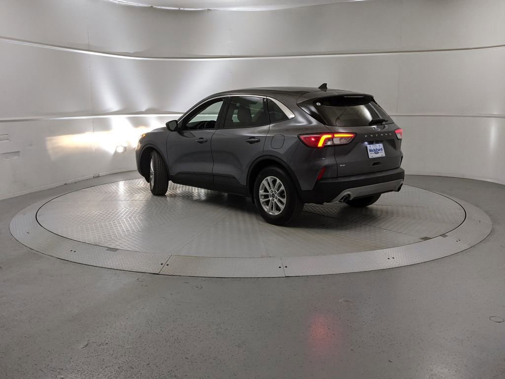 Certified 2022 Ford Escape SE image 4