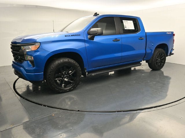 Used 2022 Chevrolet Silverado 1500 Custom w/ LPO, Dark Essentials Package AWD/4WD image 4