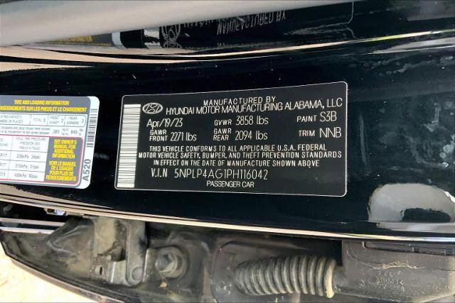 Used 2023 Hyundai Elantra Limited FWD image 35