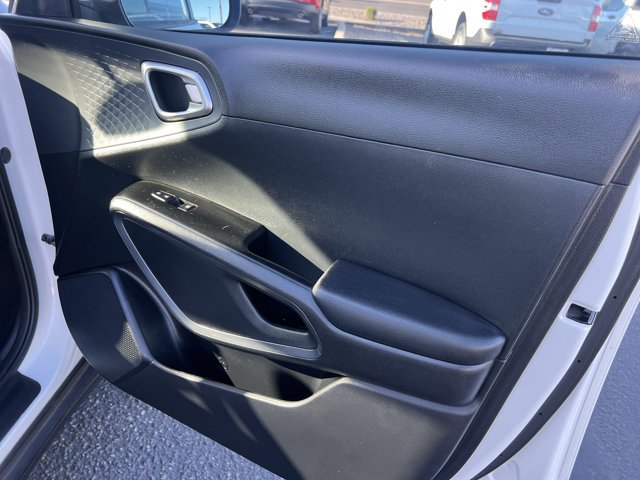 Used 2021 Kia Soul S FWD image 12