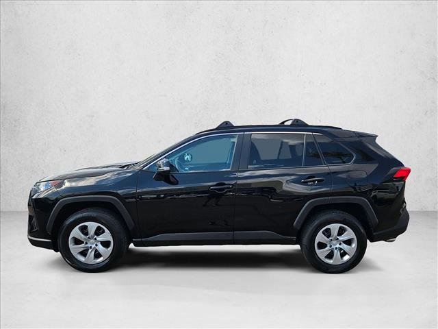 Used 2021 Toyota RAV4 LE AWD/4WD image 9