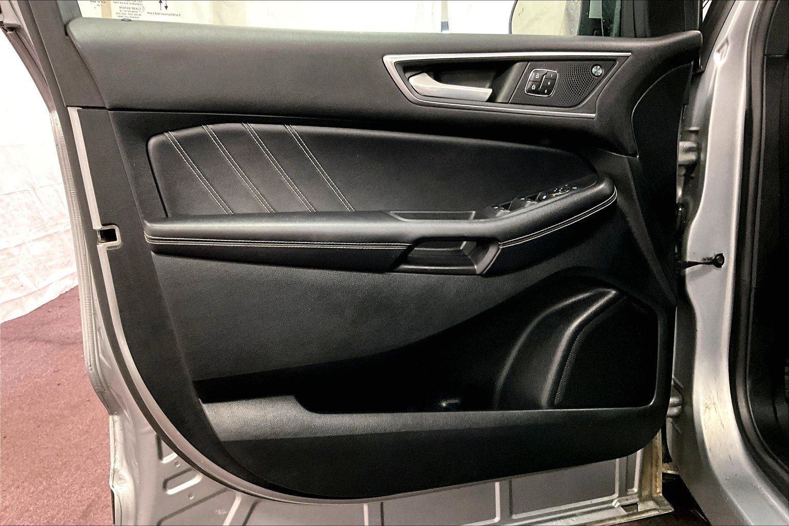 Certified 2022 Ford Edge ST image 22