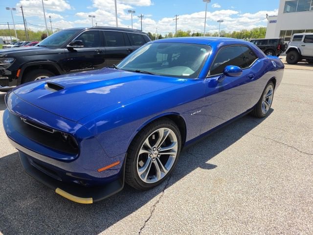 Used 2020 Dodge Challenger R/T w/ Driver Convenience Group RWD image 4