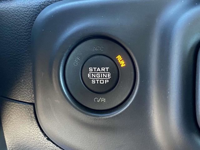 Used 2023 Jeep Gladiator Sport image 25