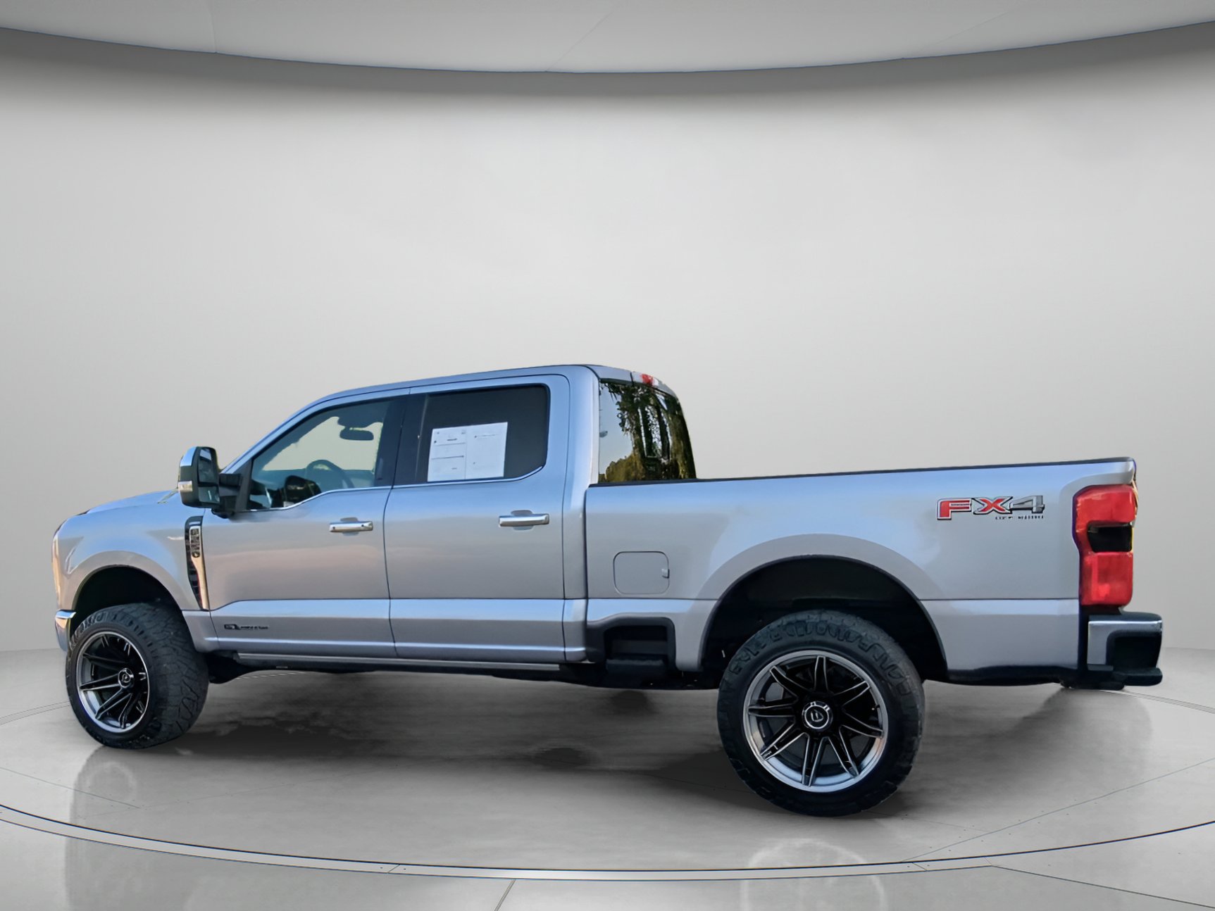 Certified 2023 Ford F250 Lariat w/ Lariat Ultimate Package AWD/4WD image 15