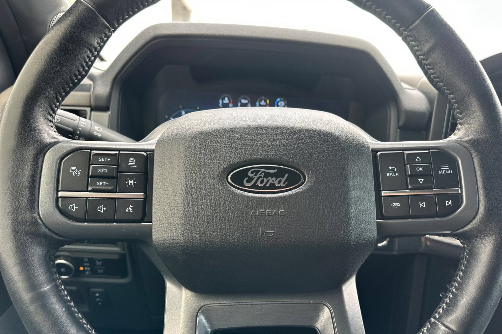 Certified 2024 Ford F150 Lariat w/ FX4 Off-Road Package AWD/4WD image 24