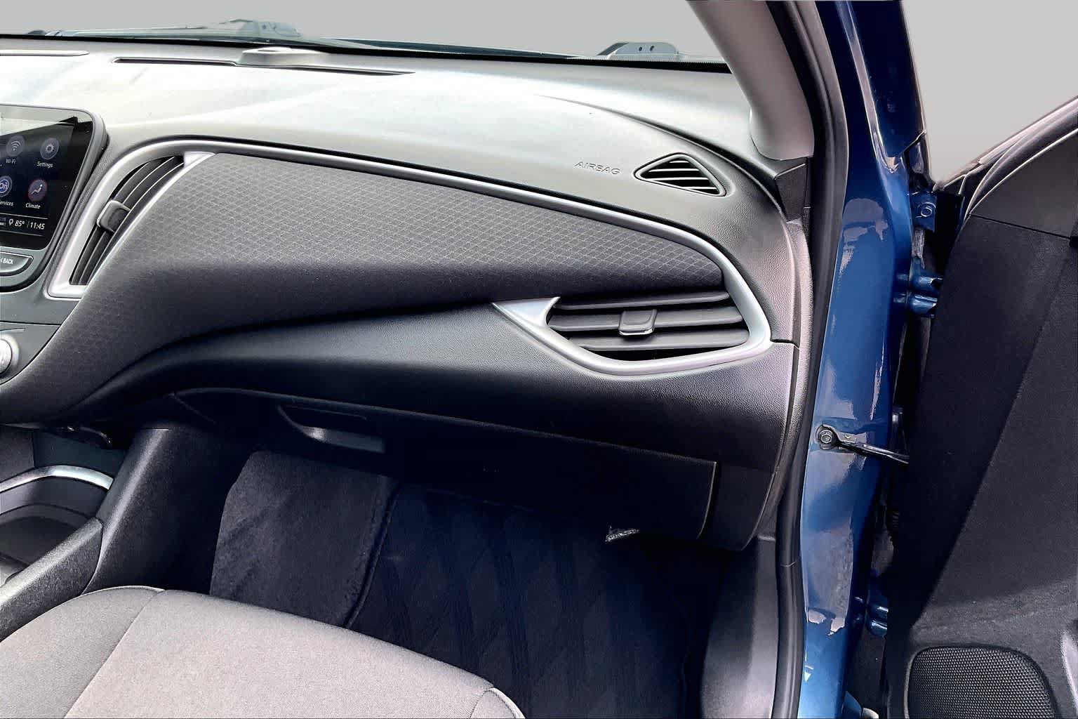 Used 2024 Chevrolet Malibu LT FWD image 19