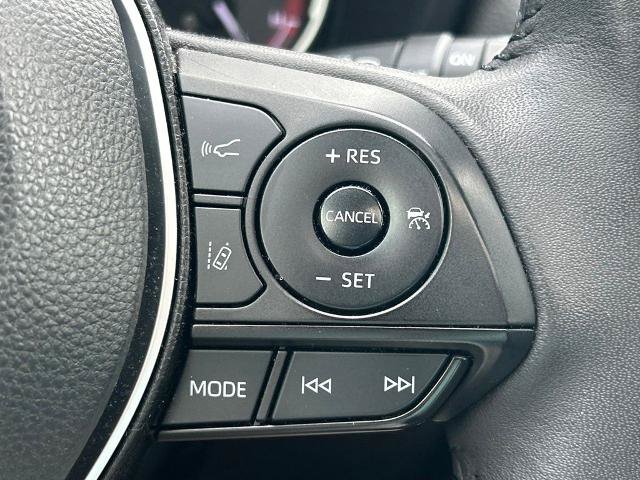 Used 2023 Toyota RAV4 XLE Premium AWD/4WD image 26